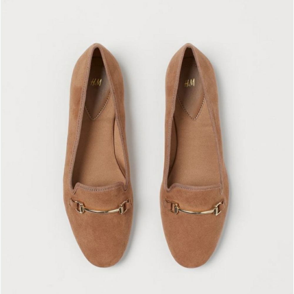Ballerinas in faux suede with metal buck size 6